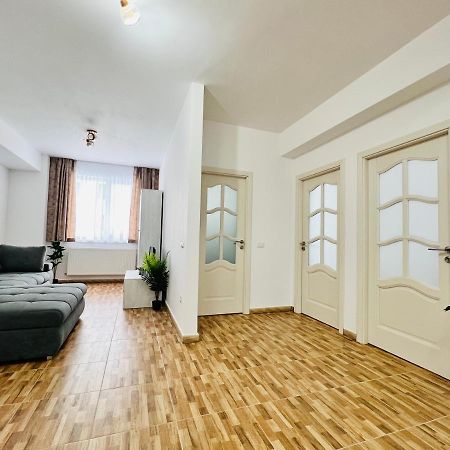 Altheda Living Brownie 29E-2 Appartement Suceava Buitenkant foto