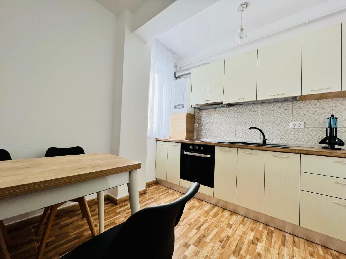 Altheda Living Brownie 29E-2 Appartement Suceava Buitenkant foto