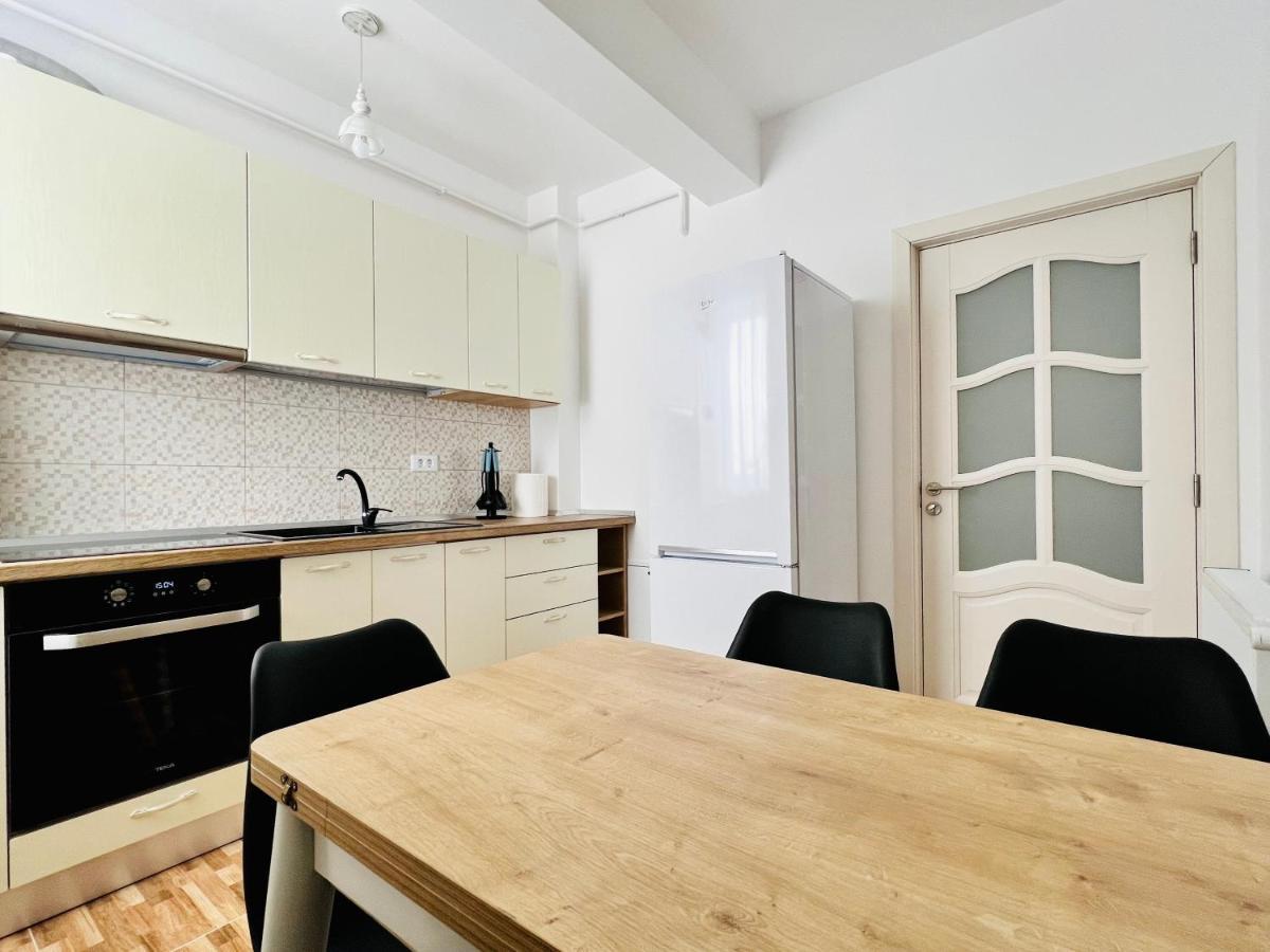 Altheda Living Brownie 29E-2 Appartement Suceava Buitenkant foto